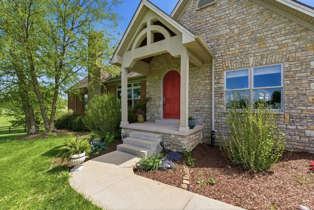 2549 Bethlehem Road Paris KY 40361