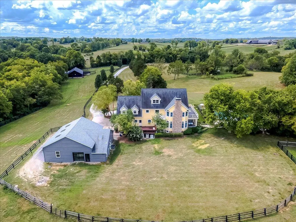 2250 Hall Road Nicholasville KY 40356