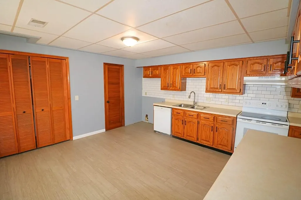 218 Mangold Drive Nancy KY 42544