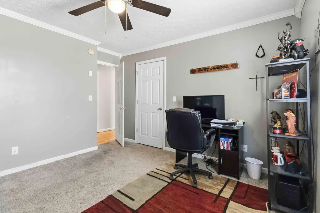 824 Walnut Road Lily KY 40740