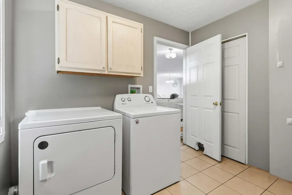 824 Walnut Road Lily KY 40740