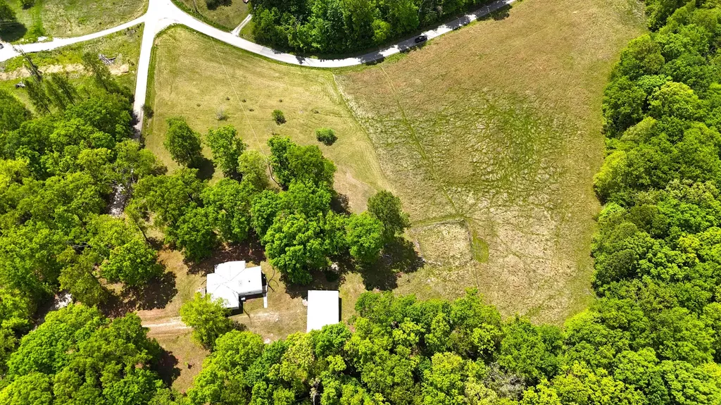 105 Stewart Fork Road Irvine KY 40336