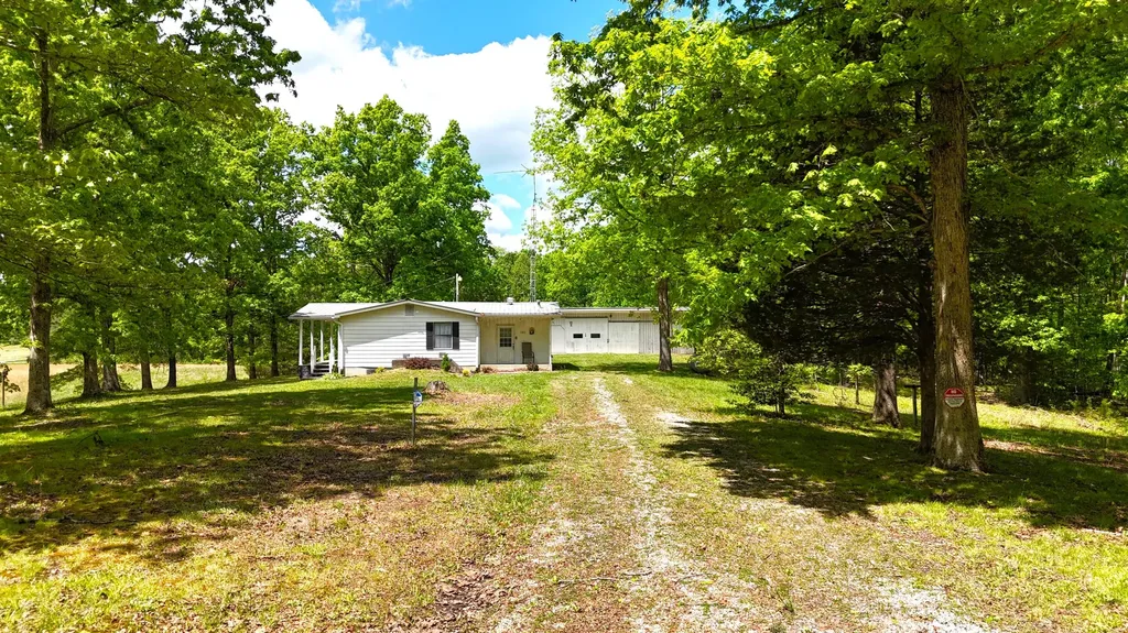 105 Stewart Fork Road Irvine KY 40336
