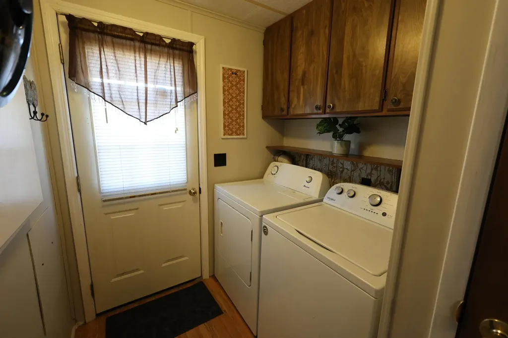 105 Stewart Fork Road Irvine KY 40336
