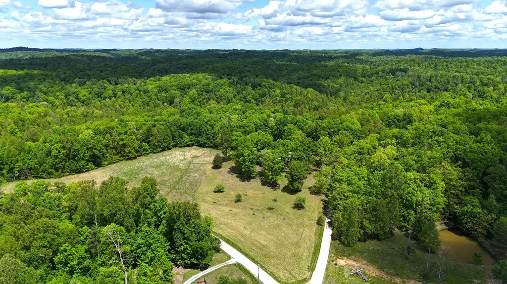 105 Stewart Fork Road Irvine KY 40336