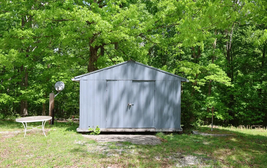 105 Stewart Fork Road Irvine KY 40336