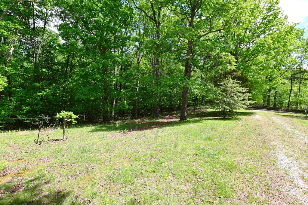 105 Stewart Fork Road Irvine KY 40336