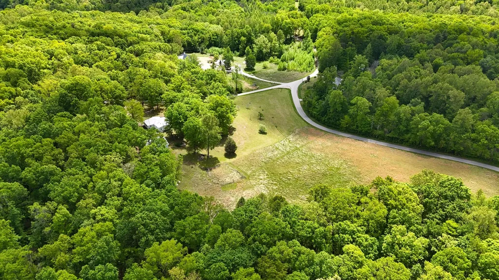 105 Stewart Fork Road Irvine KY 40336