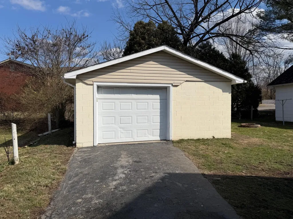 321 Hamlin Street Corbin KY 40701