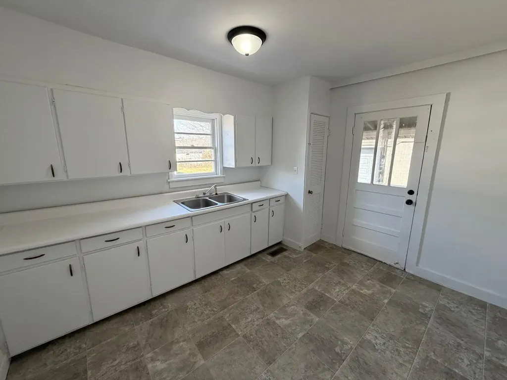321 Hamlin Street Corbin KY 40701