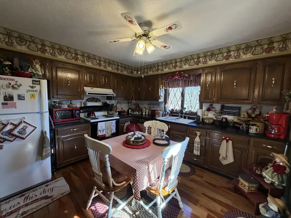 35 Guinn Drive Monticello KY 42633