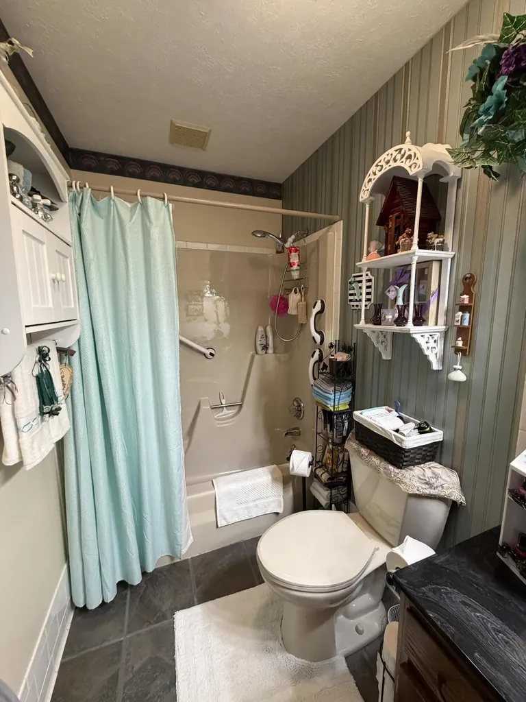 35 Guinn Drive Monticello KY 42633