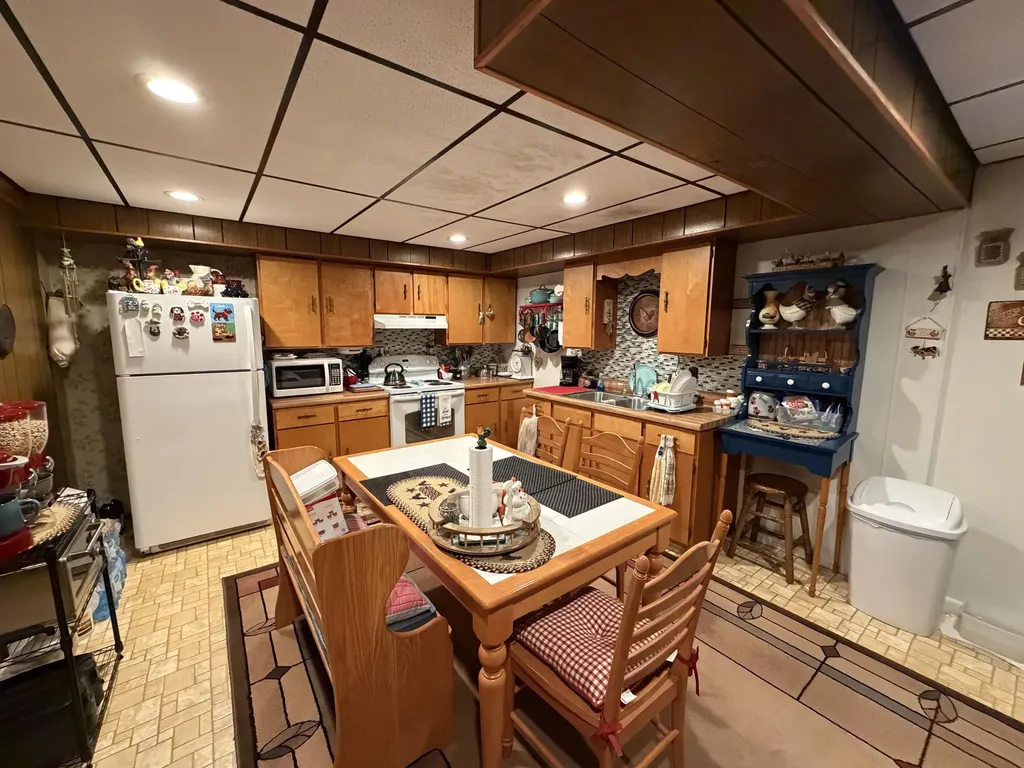 35 Guinn Drive Monticello KY 42633