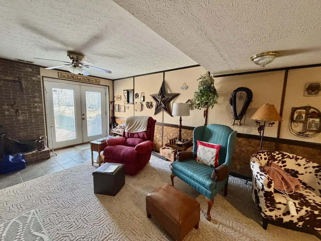 35 Guinn Drive Monticello KY 42633