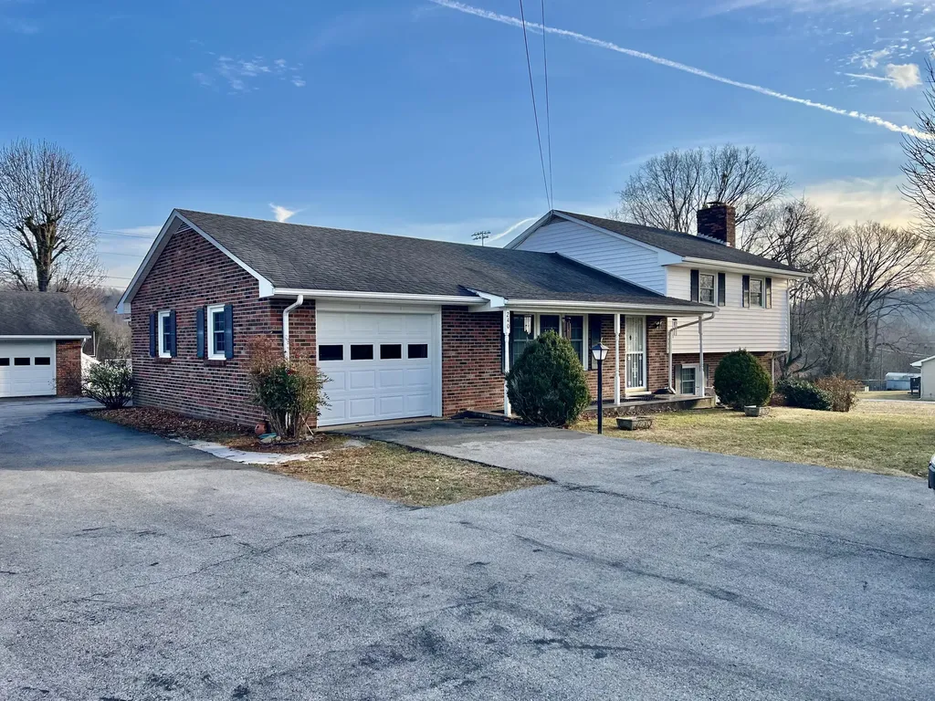 240 Hunter Street Mt Vernon KY 40456