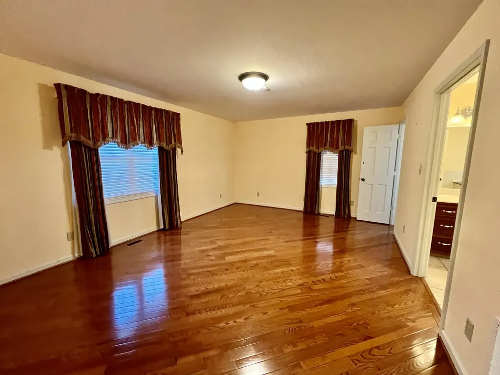 240 Hunter Street Mt Vernon KY 40456