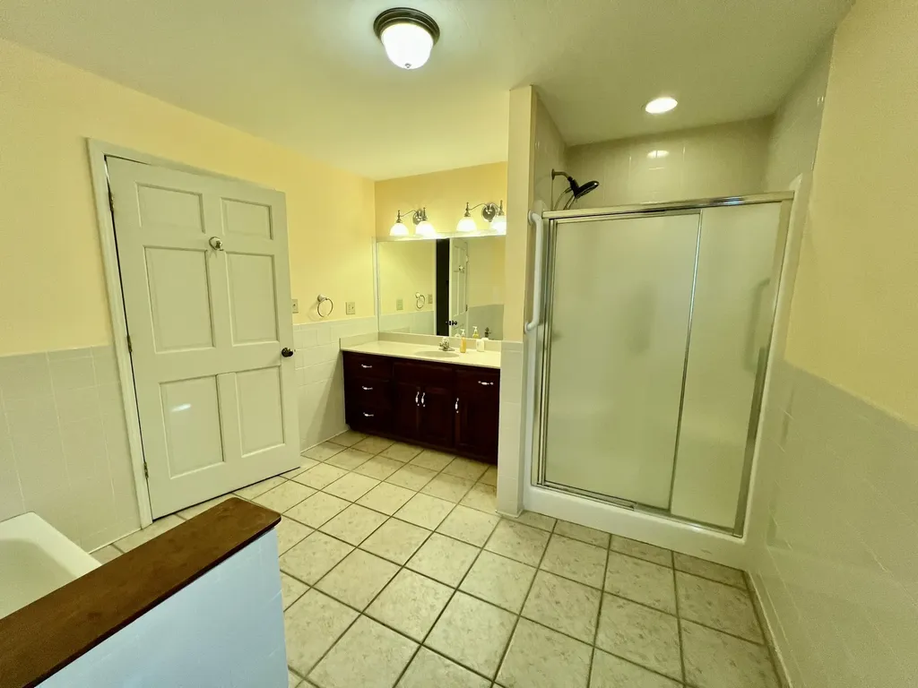240 Hunter Street Mt Vernon KY 40456
