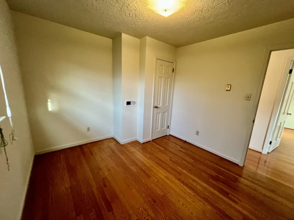 240 Hunter Street Mt Vernon KY 40456