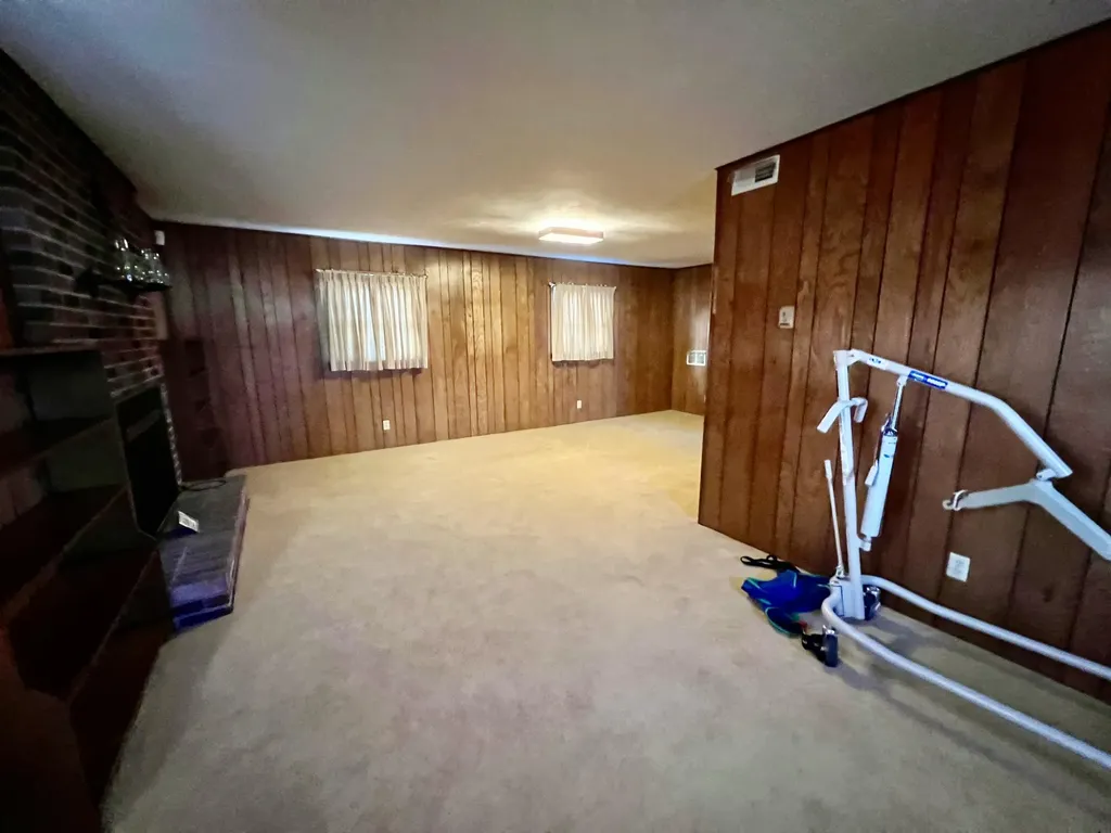 240 Hunter Street Mt Vernon KY 40456