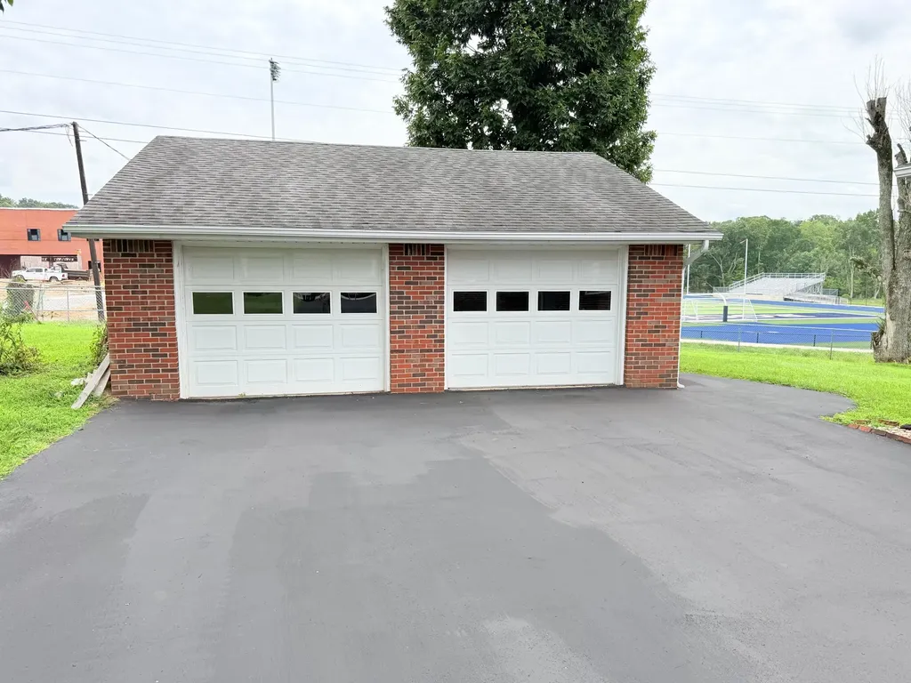 240 Hunter Street Mt Vernon KY 40456