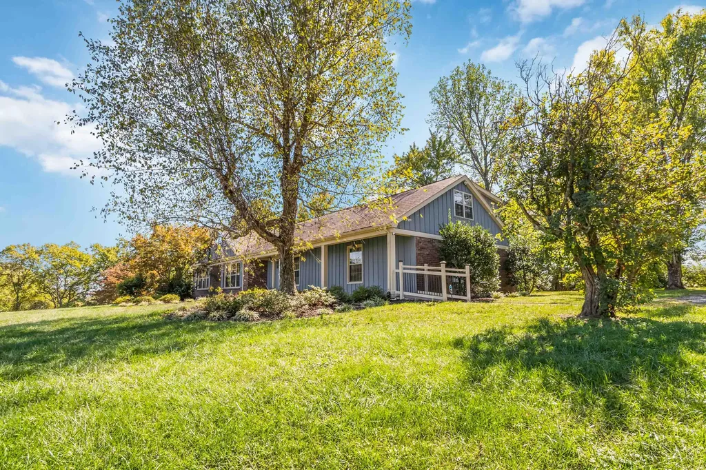203 Cardinal Drive Richmond KY 40475