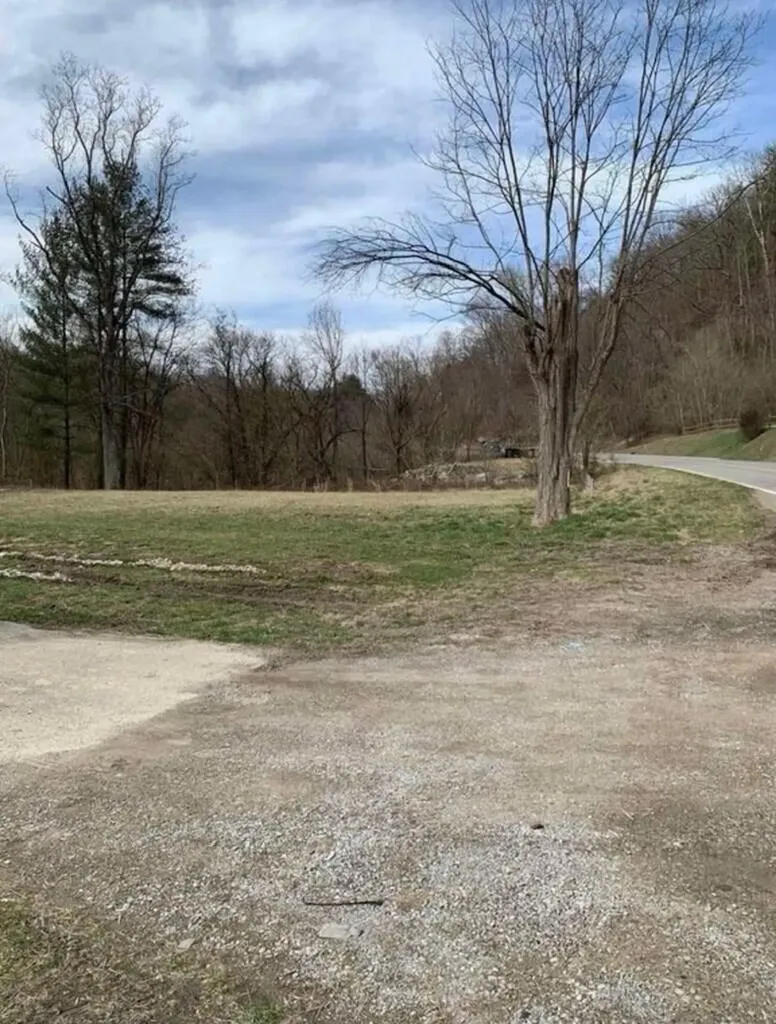 9451 Ky-1428 Martin KY 41649