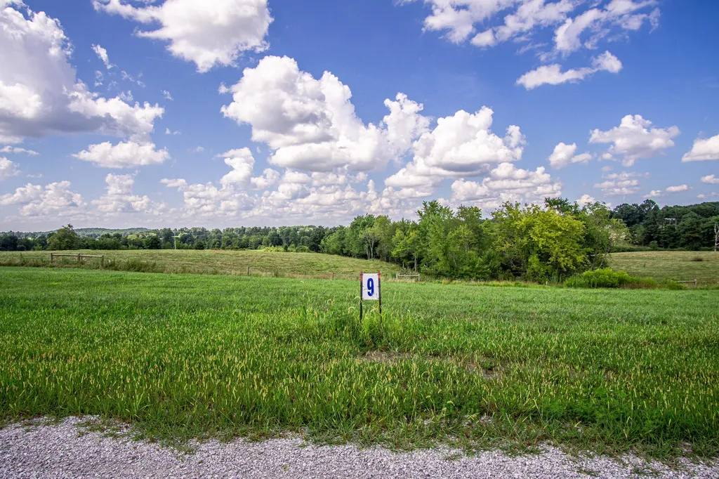 9 Turkey Loop East Bernstadt KY 40729