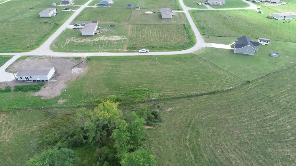 9 Turkey Loop East Bernstadt KY 40729