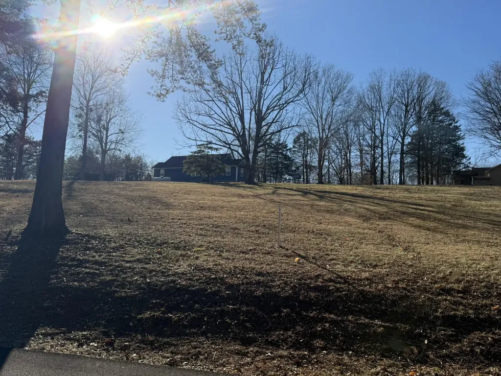 2 Penny Lane Albany KY 42602