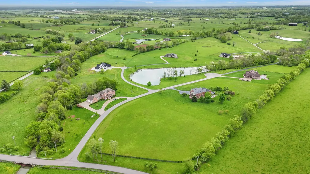 102 Pemberley Cove Lane Georgetown KY 40324