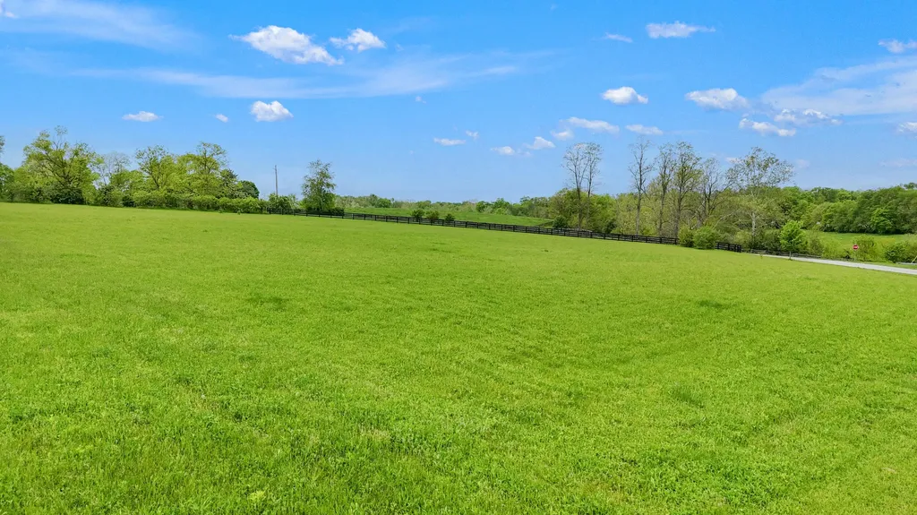 102 Pemberley Cove Lane Georgetown KY 40324