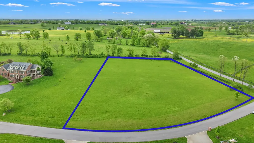 102 Pemberley Cove Lane Georgetown KY 40324