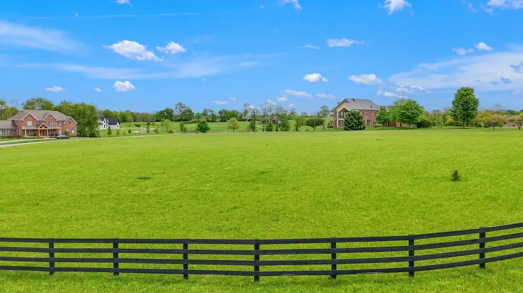 102 Pemberley Cove Lane Georgetown KY 40324