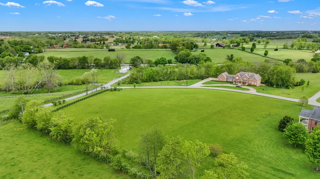 102 Pemberley Cove Lane Georgetown KY 40324