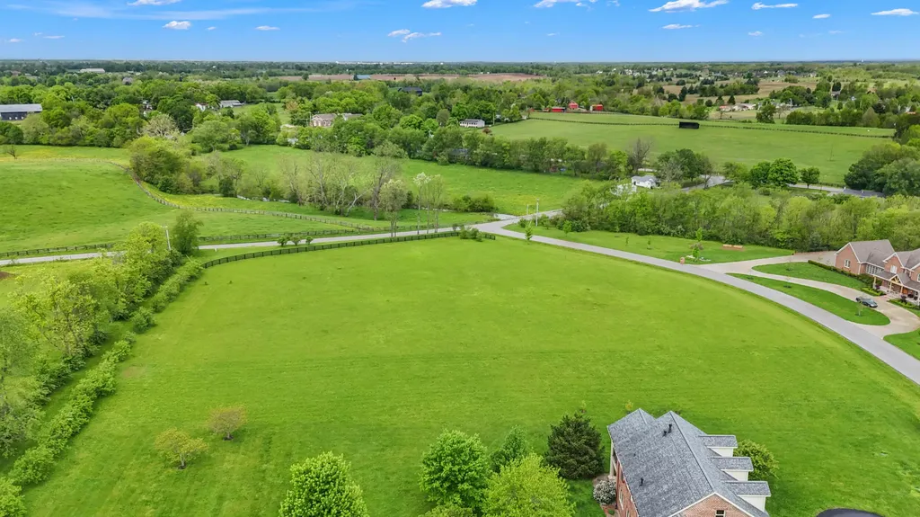 102 Pemberley Cove Lane Georgetown KY 40324