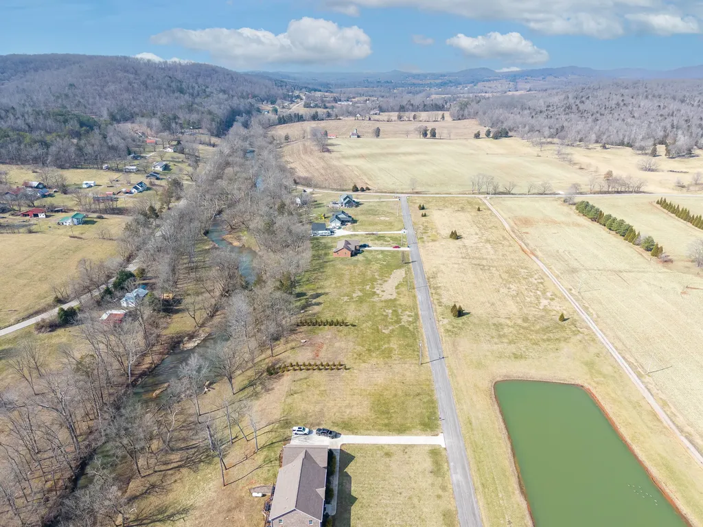 Lots 7 & 8 Cove Creek Drive Somerset KY 42501