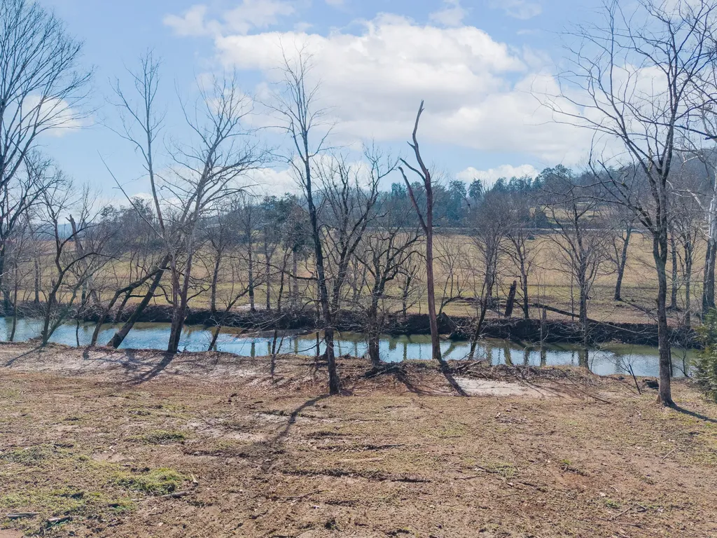 272 Cove Creek Drive Somerset KY 42501