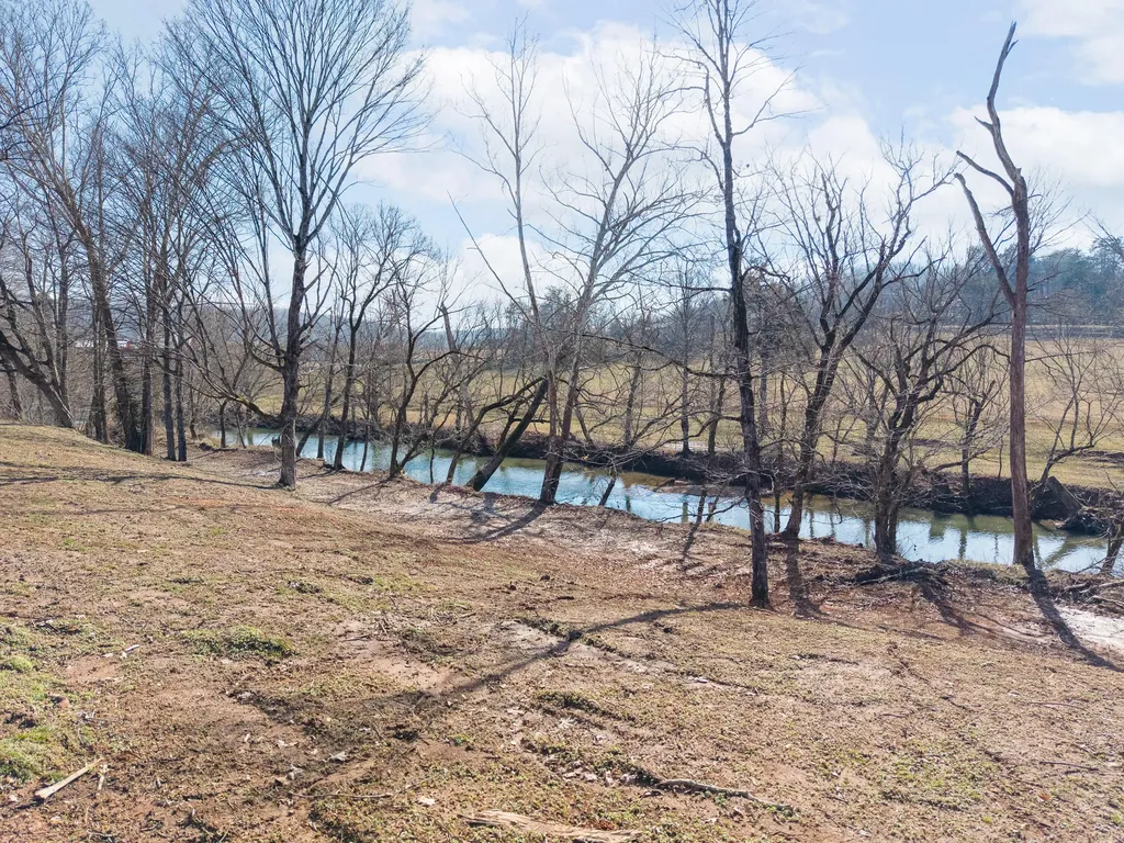 272 Cove Creek Drive Somerset KY 42501