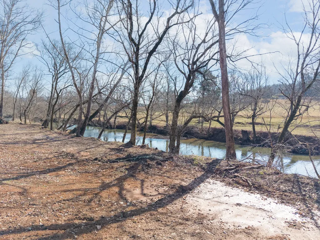 272 Cove Creek Drive Somerset KY 42501