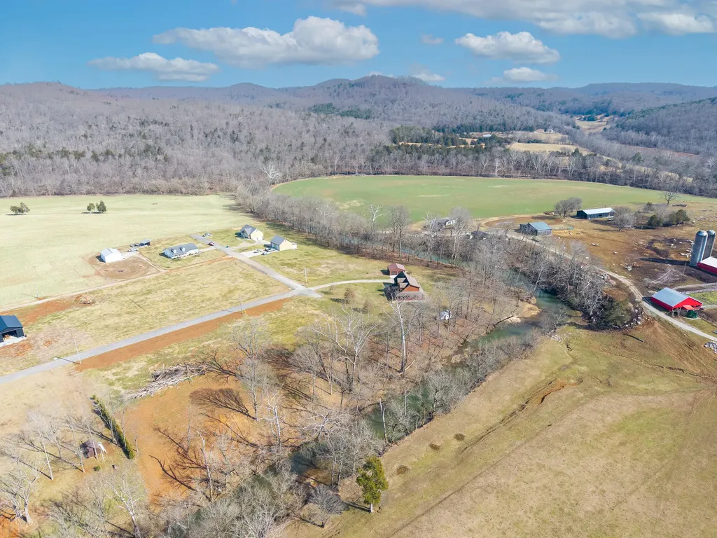 272 Cove Creek Drive Somerset KY 42501
