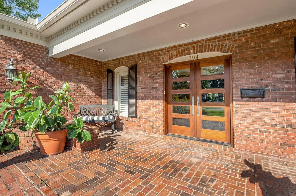 1401 Pendennis Circle Lexington KY 40502