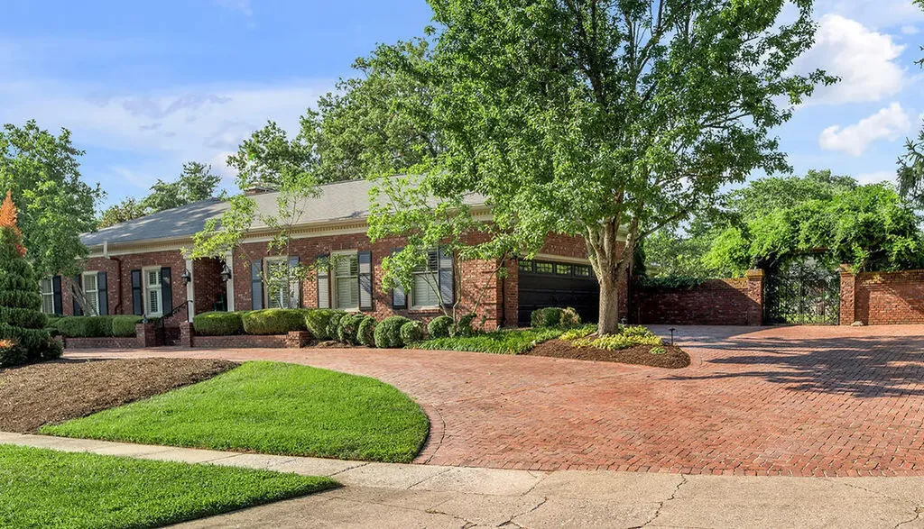 1401 Pendennis Circle Lexington KY 40502