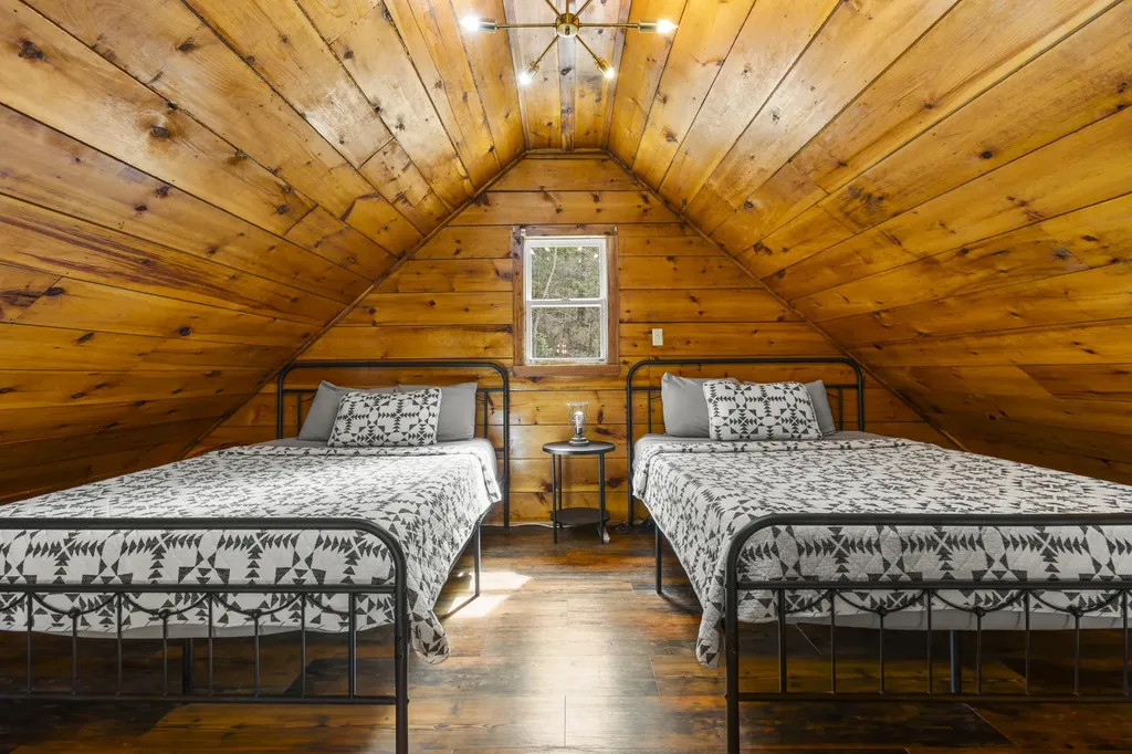 645-1 Right Fork Fixer Road Beattyville KY 41311