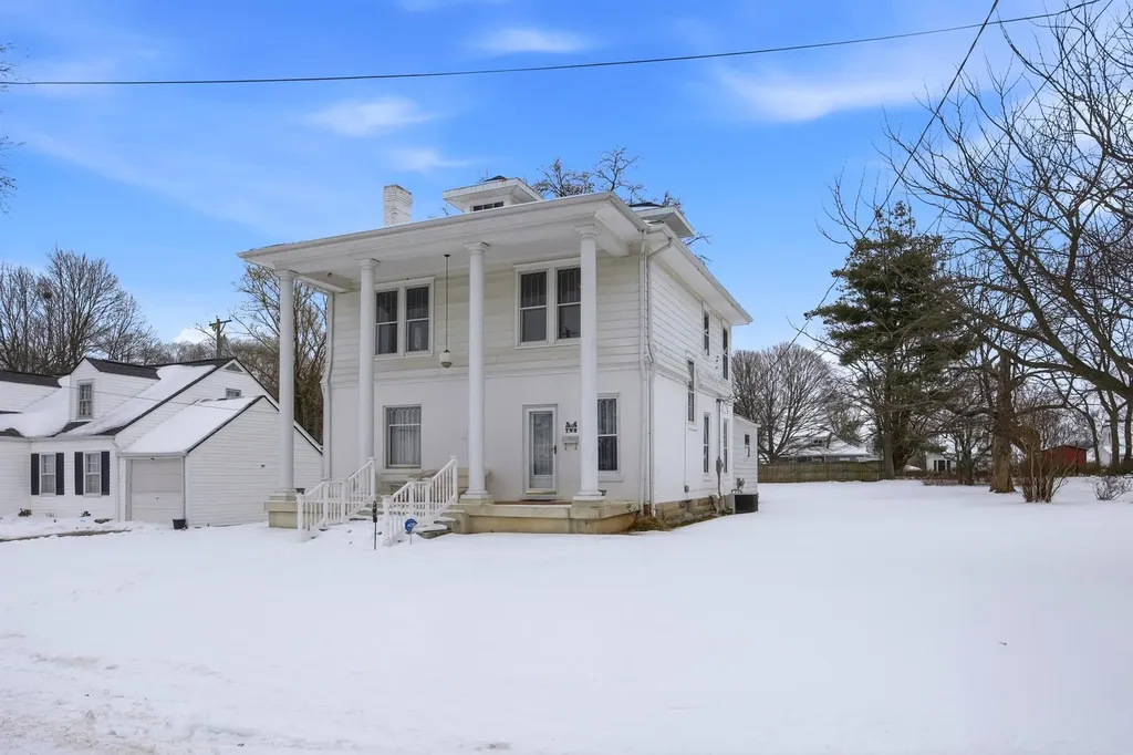 208 Montgomery Avenue Georgetown KY 40324