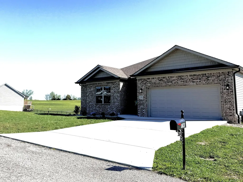 190 Liam Way Paint Lick KY 40461