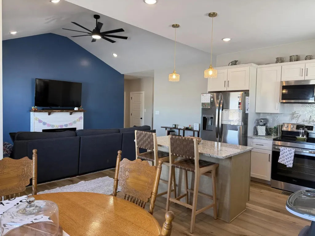 190 Liam Way Paint Lick KY 40461