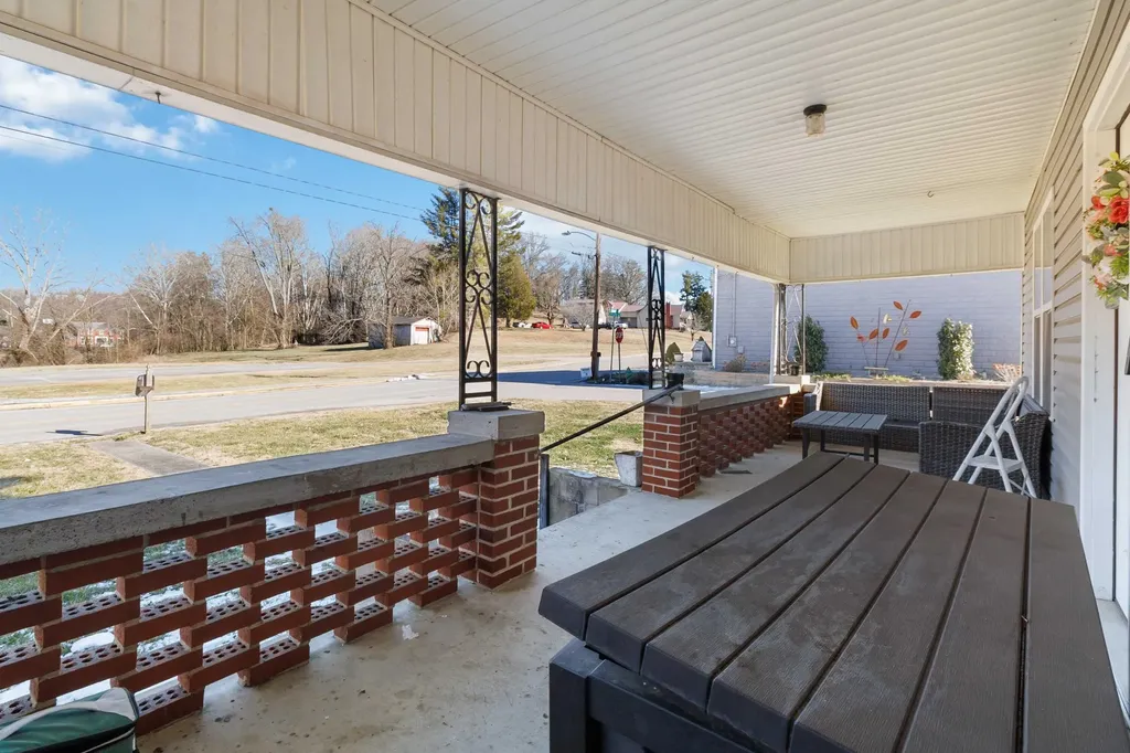 630 E Bourne Avenue Somerset KY 42503