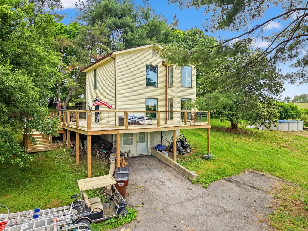 1031 Paradise Camp Road Harrodsburg KY 40330
