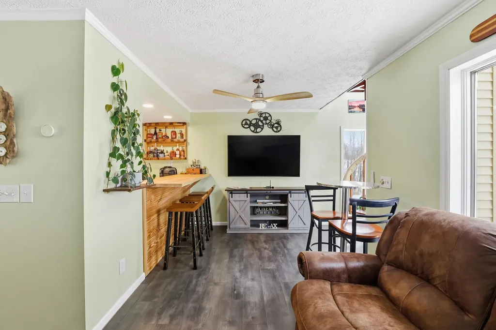 1031 Paradise Camp Road Harrodsburg KY 40330