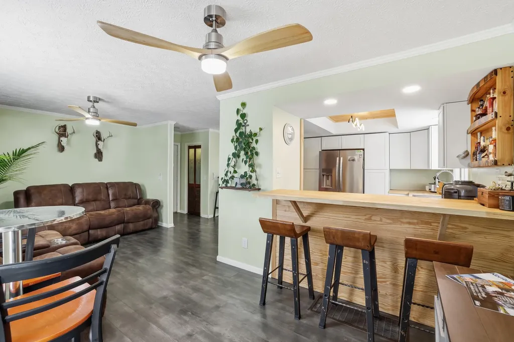 1031 Paradise Camp Road Harrodsburg KY 40330